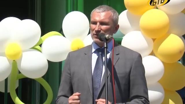 Подарок к празднику – современный детский сад