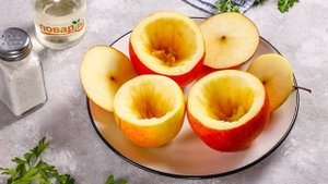 Яблоки фаршированные печенью