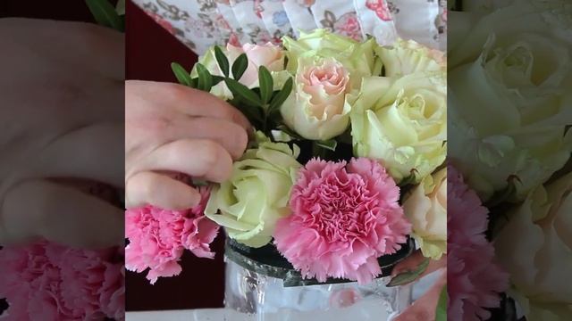 Композиция на стол гостей на вазе смотреть онлайн