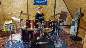 The Cranberries - Zombie / 9 years old drummer