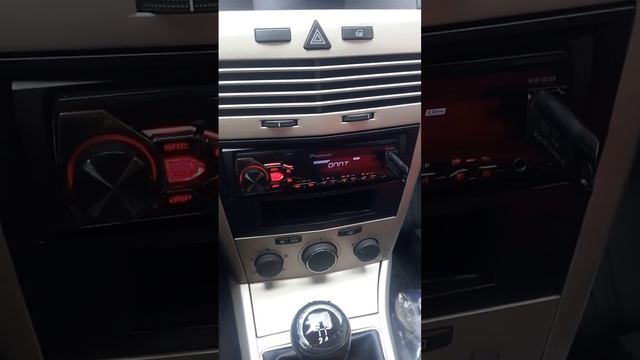 Opel Astra H replace factory radio to USB Mp3