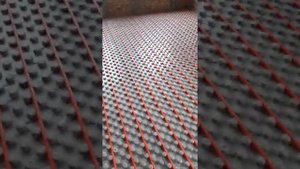 Укладка труб тёплого пола на матах