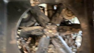 Снятие/установка радиатора ГАЗ 66 с помощью листа фанеры