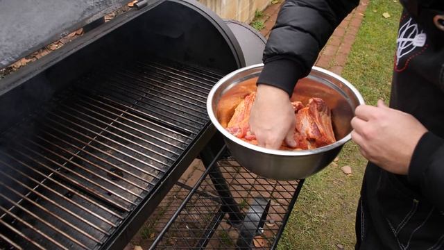 КОПЧЕНЫЕ мясные рёбрышки в смокере. Шашлык копченый в смокере