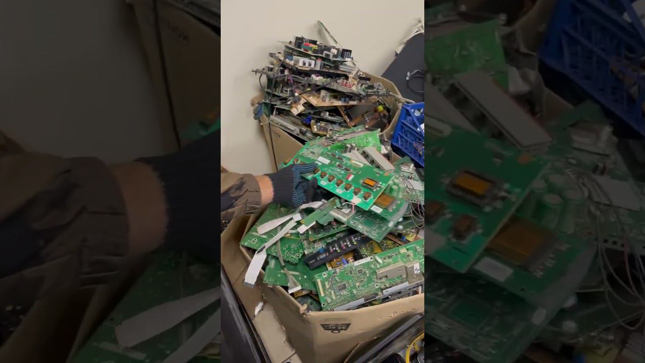 Утилизация радиоэлектронной техники в Санкт-Петербурге (СПб) и Ленинградской области смотреть онлайн