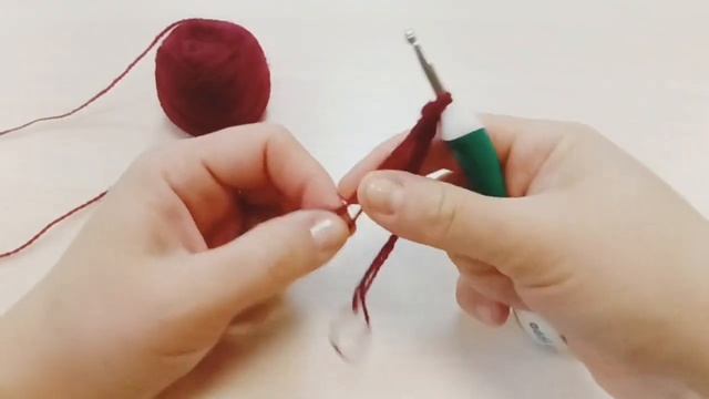Студия вязания / Советы специалиста / Как вязать в три нитки с одного клубка