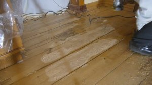 Как удалить краску и лак с деревянного пола алмазной фрезой.Preparing old floors for sanding.