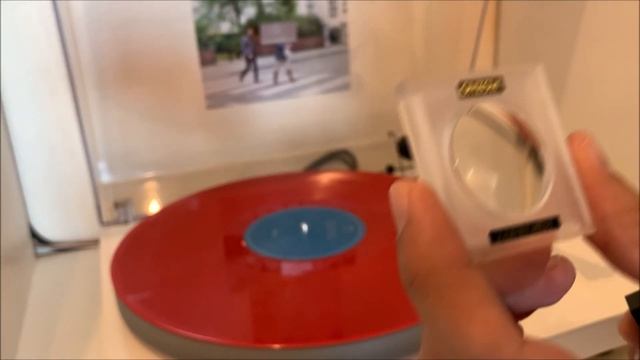 Cuidado y Limpieza de CDs y Vinilos смотреть онлайн