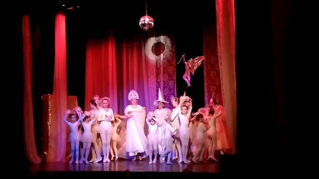 Театр танца «Бэби-шоу». Снежинки смотреть онлайн