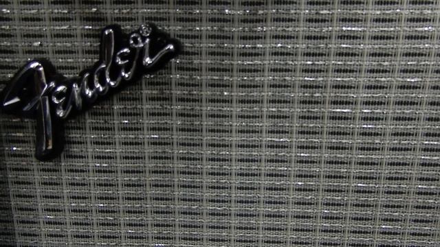 Fender Micro-King смотреть онлайн