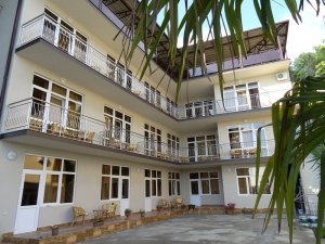 Отдых в Лоо частный сектор в центре. Гостиницы в Лоо рядом с морем. «Дивноморье» мини-гостиница