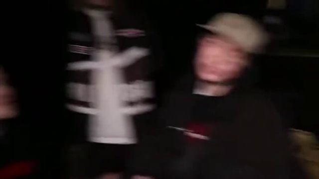 Виолетта и её подруги высказывают бурное мнение о Кире и друзьях #медвежийклещь #вилка #дашакаплан смотреть онлайн