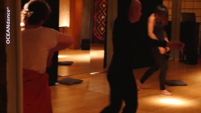 HEAD2 Разминка танцевальных конечностей смотреть онлайн