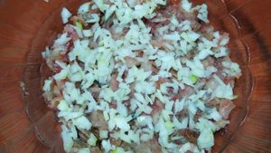 Салат с селёдкой и овощами