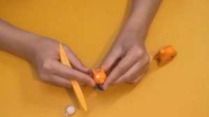 Лепим из пластилина: Жираф