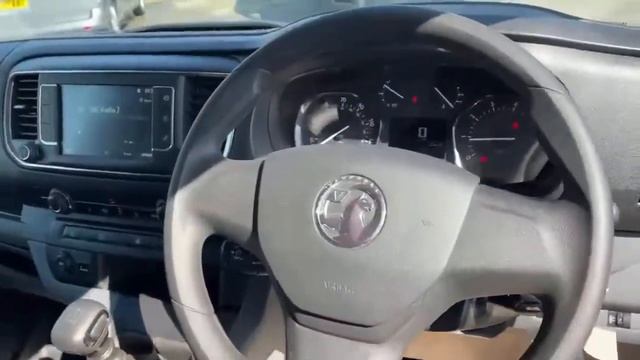 DL20GWA Vauxhall Vivaro L2 Diesel Vivaro 3100 2.0d 120PS Sportiv E H1 D/cab смотреть онлайн