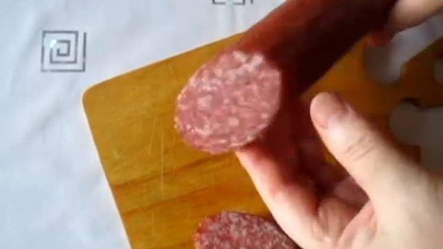 Колбаса сырокопчёная 