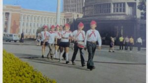 Хоби ширин, хурдтаракон. Ҳалима Насибулина - Афсонаҳои: 1.Қиссаи як донак 2.Кӯпруксозон (4)