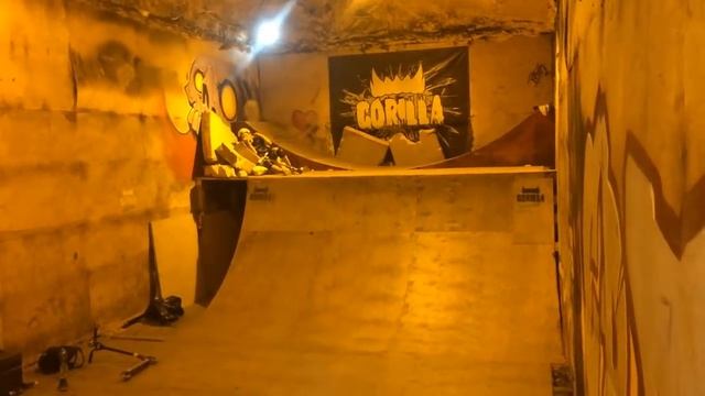 Неугомонные #5|АРЕНДА АНГАРА|SUPERVLOG смотреть онлайн