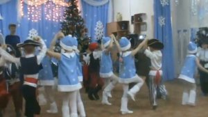 новогодний вход на праздник "Что такое зима"