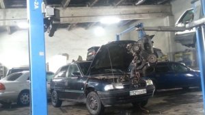 Опель астра.Снятие двс. Установка контрактного мотора.