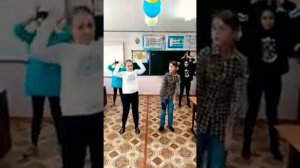 Флешмоб на день учителя тренды тик тока