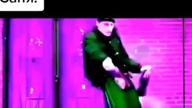 Мы с пацанами залетаем на дискатеку смотреть онлайн