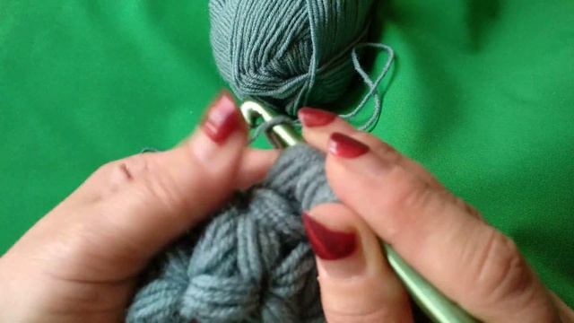 Как вязать снуд - Узор звёздочки - ряд 2 - МК 2 / How to crochet snood - DIY смотреть онлайн