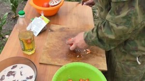 44. Говяжьи почки и печень в казане.