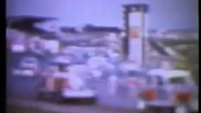 Brisca stock cars from Cadwell Park and Brands Hatch смотреть онлайн