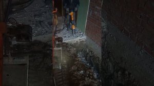 Мини экскаватор Kubota с отбойным молотком