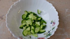 Салат с огурцами яйцами и креветками