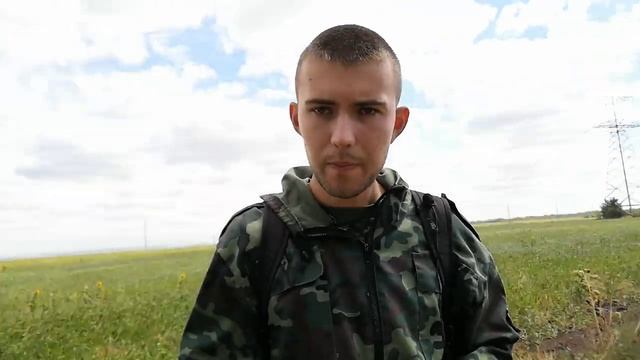 Простое расслабляющее упражнение для восстановления зрения: повороты и покачивания