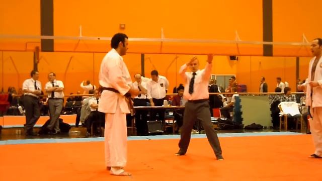Glasgow 2013 Kyokushin Knockdown - Mens Novice Hevyweight смотреть онлайн