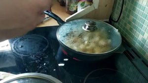 Пельмени жарим на сковороде