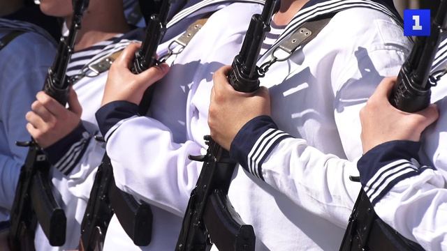26 матросов-срочников приняли присягу в День ВМФ на Сапун-горе