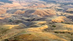 Вид с вершины Коклюк На Библейские долины - Барыкольскую и Арматлукскую.
