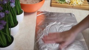 Мясной рулет из фарша с яйцом и грибами в духовке. Закуска на праздничный стол, день рождения