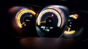 На Весте не заводится двигатель, нет зажигания. Продувка цилиндров. Причина в комментариях