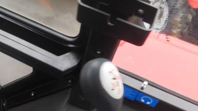 Мтз 952.3 с погрузчиком универсал 800R (контаватель рулонов) смотреть онлайн