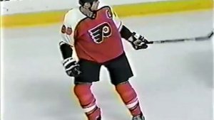 Eric Lindros vs Kris King / Dmitri Yushkevich