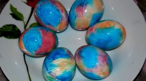 Как Оригинально и красиво покрасить яйца на Пасху при помощи салфеток