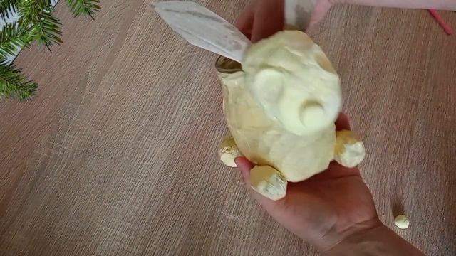 Зайчик из стеклянной банки символ нового года