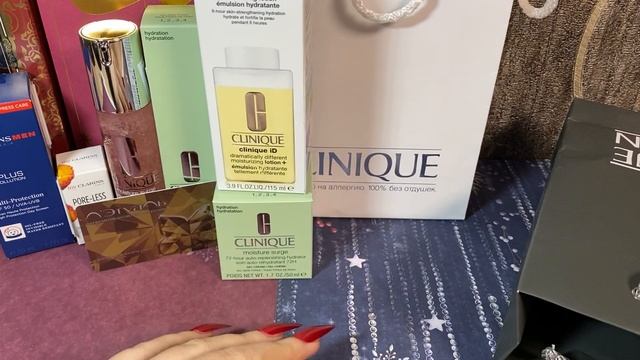 АСМР ТИХИЙ ГОЛОС МОИ НОВОГОДНИЕ ПОКУПКИ В ЛЕТУАЛЬ: КОСМЕТИКА И ПАРФЮМ смотреть онлайн