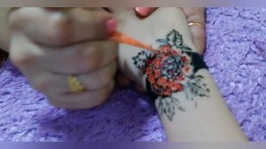 MARIGOLD FLOWER TATTOO // OCTOBER FLOWER // FLOWER BRACELET TATTOO DESIGN // HENNA/SATISFYING VIDEO