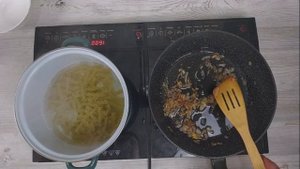 МАКАРОНЫ ПО-ШПРОТСКИ. БЮДЖЕТНЫЙ И ВКУСНЫЙ УЖИН ЗА 10 МИНУТ