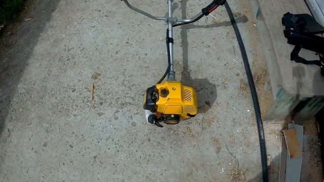 Запуск триммера CHAMPION Т523-2 после зимнего хранения! смотреть онлайн