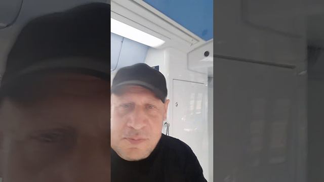 Метро Дубай. Выезд из города к автобусу на Абу Даби смотреть онлайн