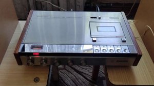 Кассетный магнитофон  philips n 2400 на германиевых транзисторах ) .