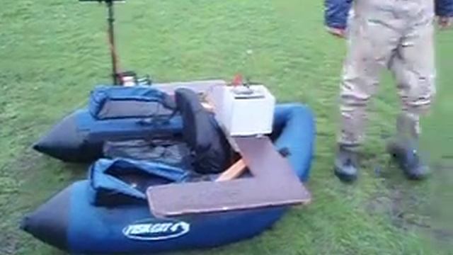 Bellyboat varen met elektromotor !! deel 6 смотреть онлайн